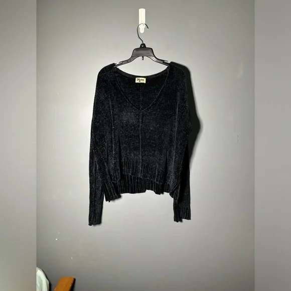 Show Me Your MuMu Hug Me Sweater in Black Chenille Size XS - Picture 2 of 5